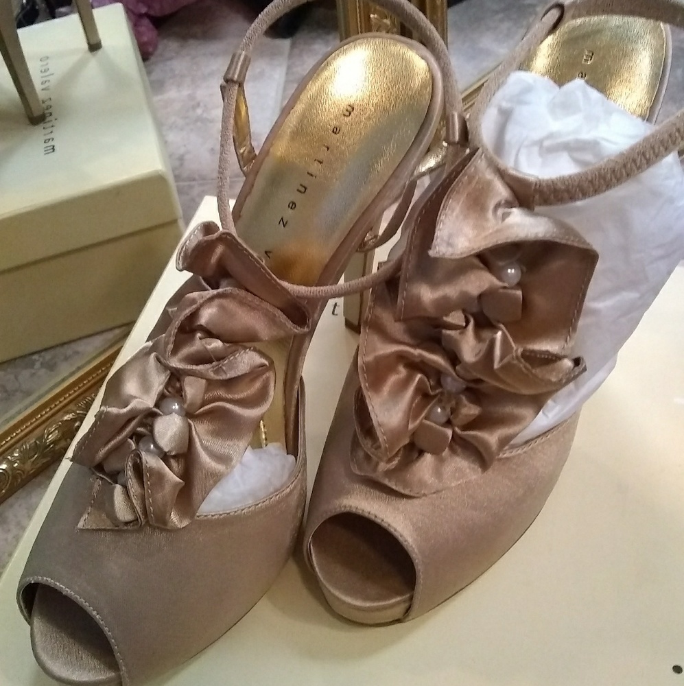 Martinez Valero heels